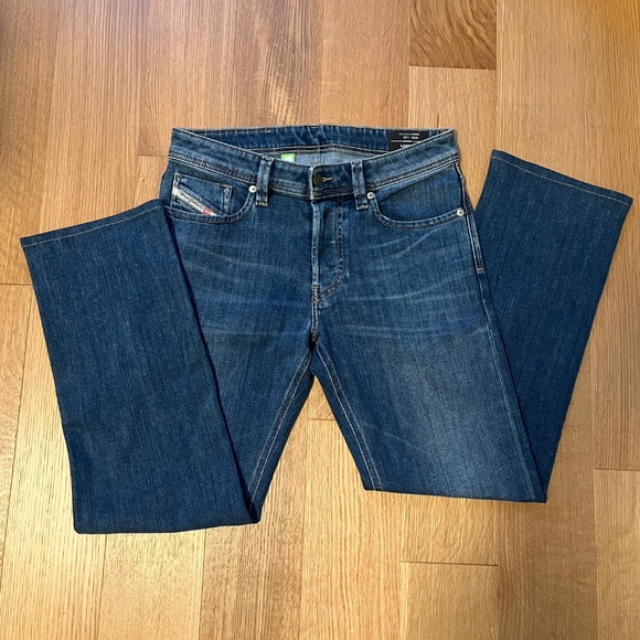 Diesel Larkee Straight Stretch Blue Denim Jeans - Picture 3 of 13